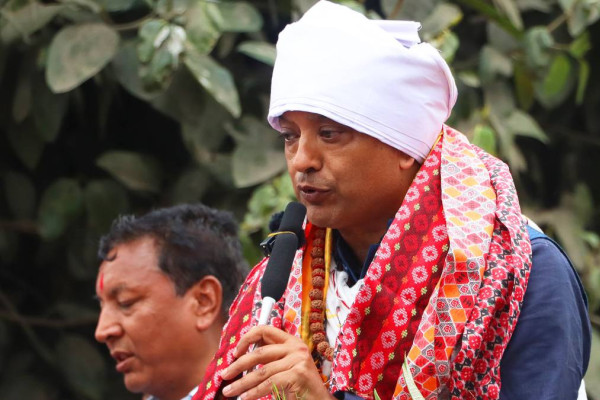 सामाजिक सञ्जालको भर नपर्नुस्, जनताको घर-घर जानुस् : सभापति थापा